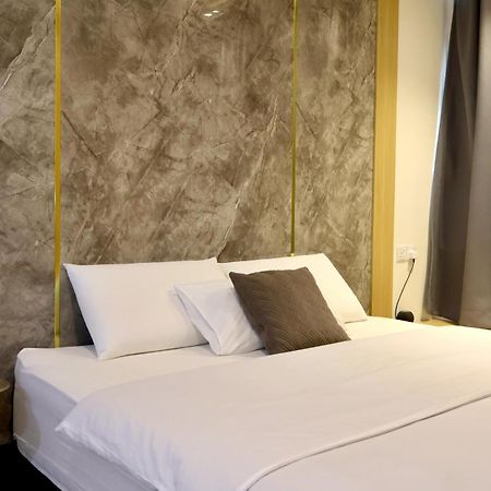 Kuching City Centre Smart Home Luxury Resort Condo Bagian luar foto