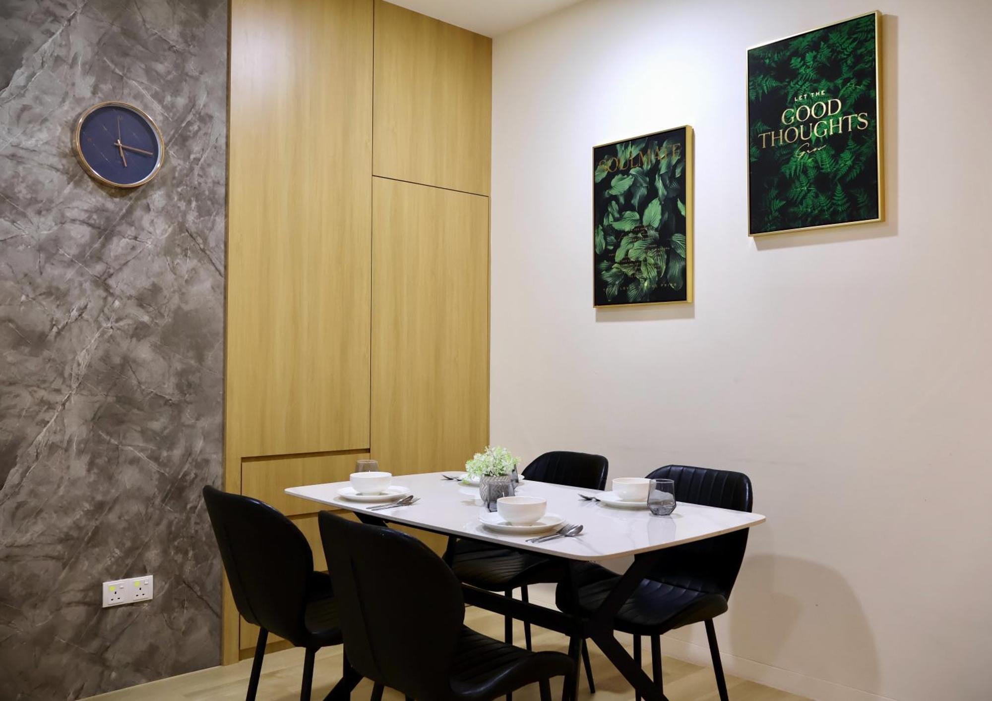 Kuching City Centre Smart Home Luxury Resort Condo Bagian luar foto